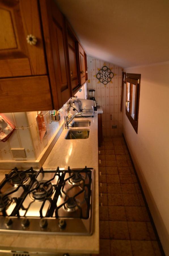 Casa Gabri Lejlighed Toscolano Maderno Eksteriør billede